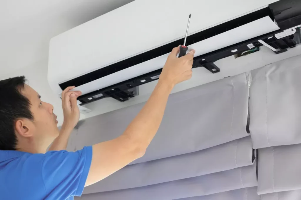 فني محترف يقدم خدمات إصلاح التيار المتردد في الرياض