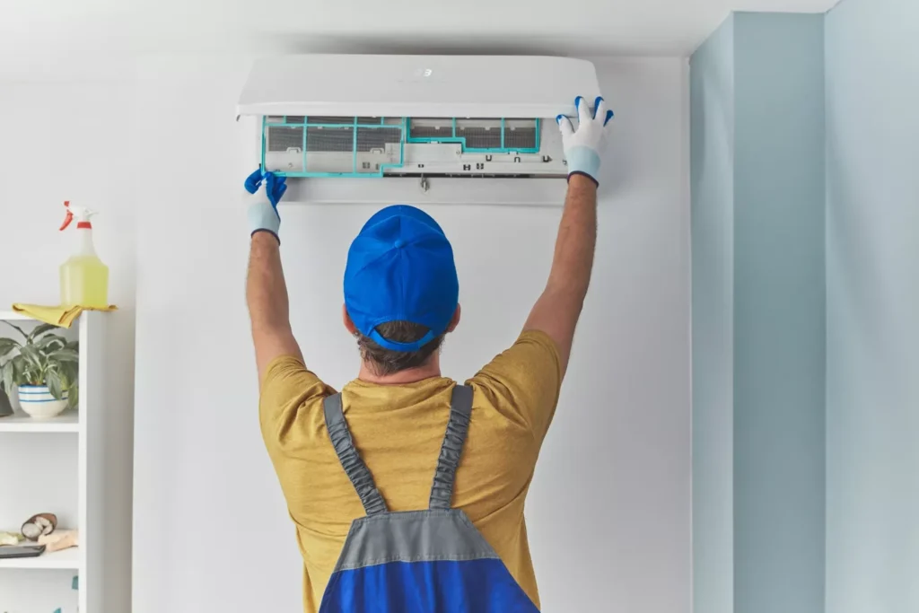 خدمة تركيب مكيفات في الرياض بواسطة فنيين خبراء